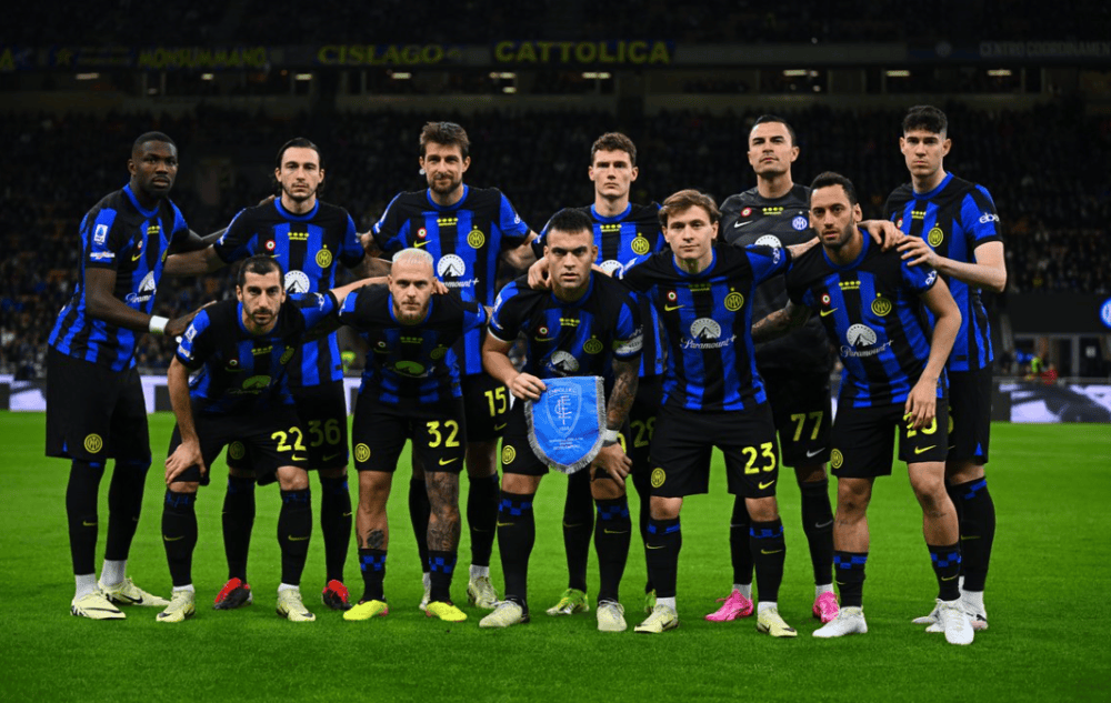 瓦拉内：膝盖受伤影响了我的职业生涯，我一直带着疼痛踢球（瓦拉内：长期膝伤影响我的职业生涯，我一直忍痛出战）